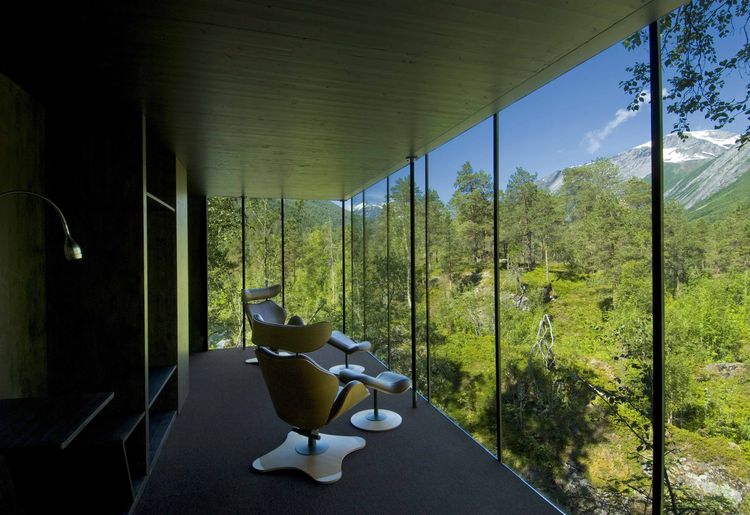 juvet-hotel-norway-views-forest